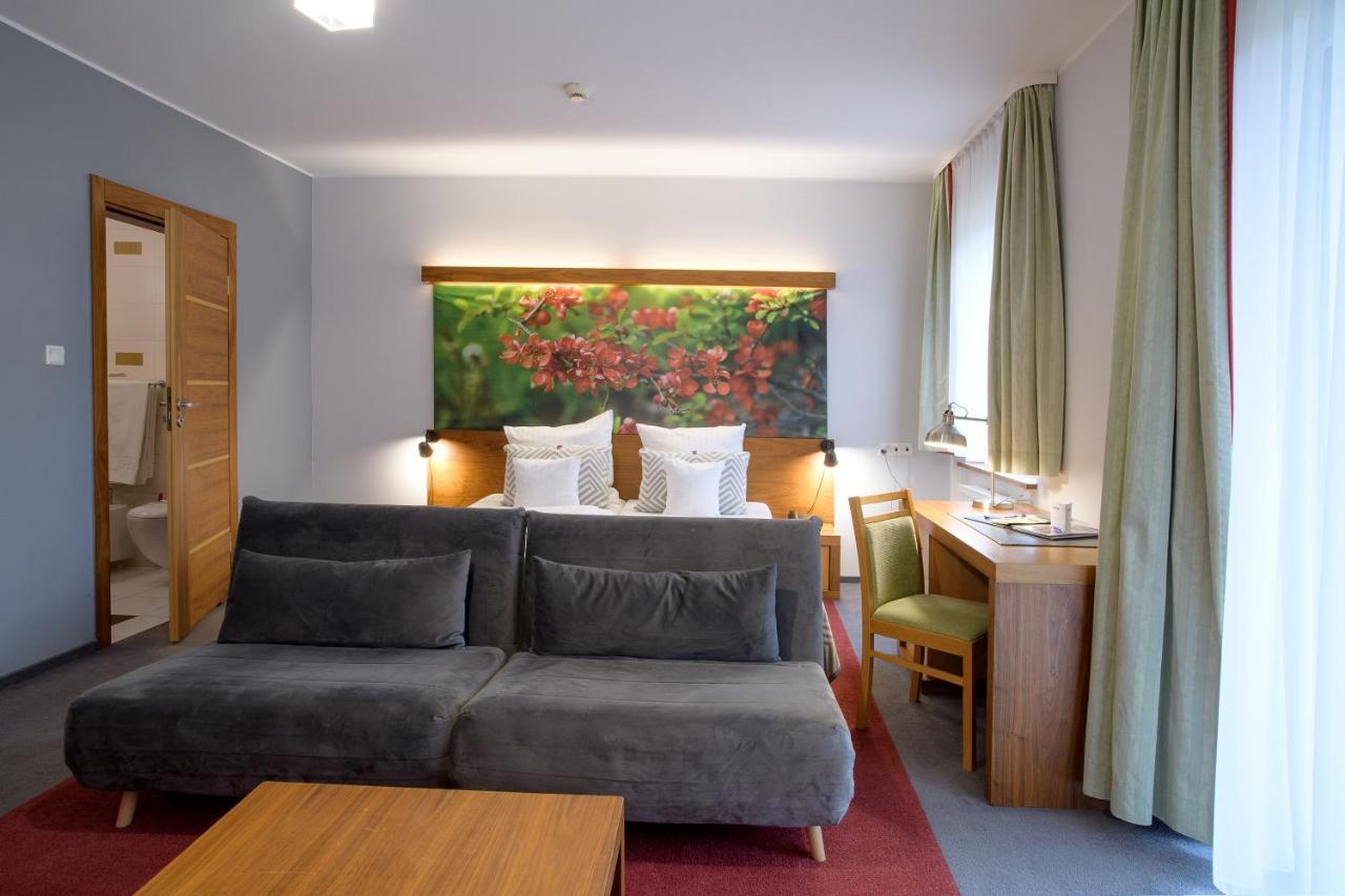 Szarlota - Kompleksowo Na Kaszubach Hotel